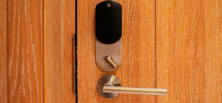 Automatic Locking Door Knob Alhambra
